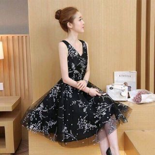 Đầm xoè lưới in hoa