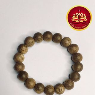 Vòng tay trầm hương size 10 MM tự nhiên
