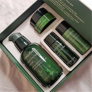 Bộ Dưỡng Serum Trà Xanh inisfree