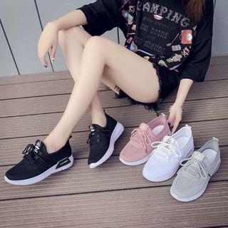 Giày bata
