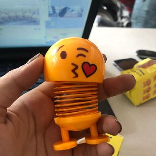 Sỉ lẻ con lò xo emoji