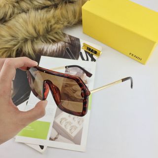 Bán sỉ mắt kính