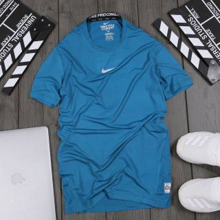 Áo thể thao co dãn 4 chiều