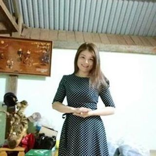 Đầm chấm bi tay lỡ sang trọng