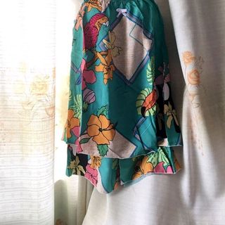 Đồ bộ tôn đùi