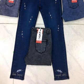 quần jean nữ đính cườm thêu