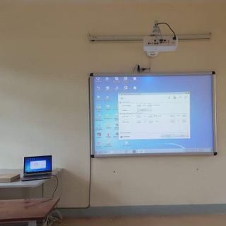 Phân phối Bảng Tương Tác