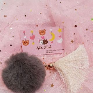 Móc khoá cục bông kèm tua