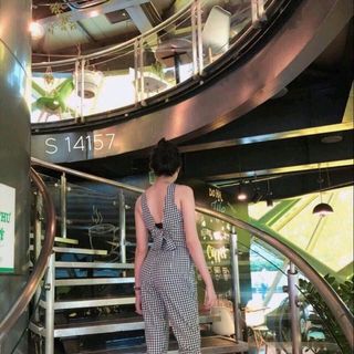 đầm tầnsét hở lưng