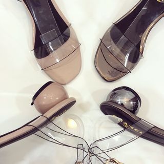 Giày sandal đế bầu