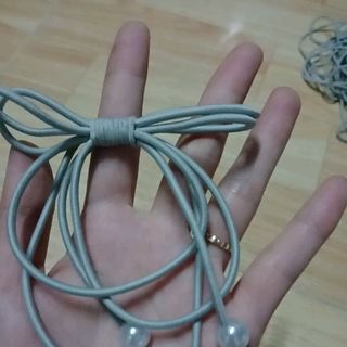 cột tóc ngọc trai hàn quốc