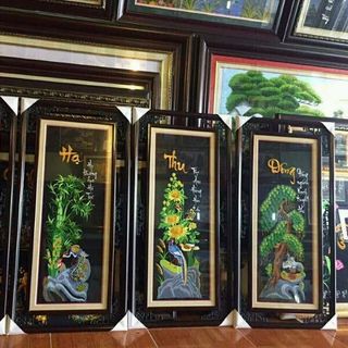 Tranh tứ quý thêu