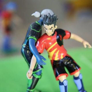 Đồ chơi GGO-Mô hình cầu thủ hậu vệ Titan