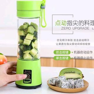 máy xay sinh tố cầm tay