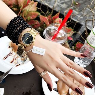 Đồng hồ nữ vesa màu đen