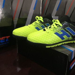 Giày đá bóng trẻ em