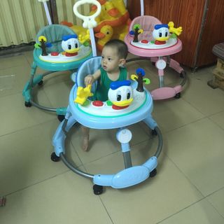 Xe tập đi hình vịt đonal có nhạc