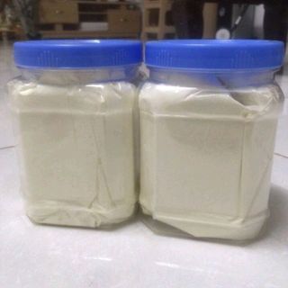 Tinh bột nghệ đen