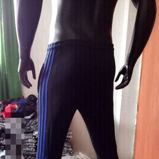 quần thể dục học sinh