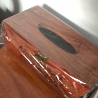 Hộp đựng khăn giấy gỗ Hương