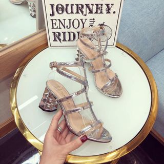 Giày sandal got đá