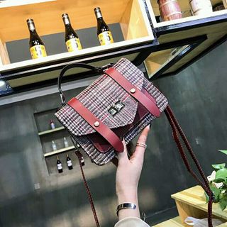 Túi xách nữ kẻ caro