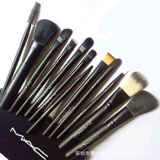 bộ cọ trang điểm