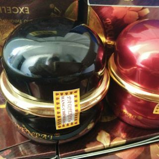 Kem trị nám hoa cúc Paujenpai -