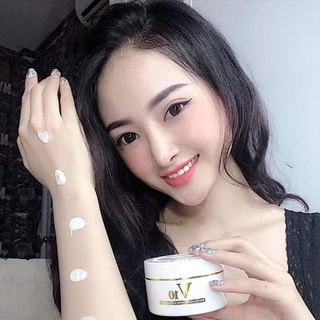 Kem Trắng Da V10 Công Nghệ Nhật Bản