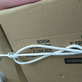 Thùng dây cáp mạng Internet Cat5