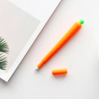 viết mực mực màu đen