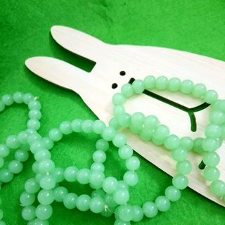 chuỗi đeo tay phong thủy 8li Màu xanh lá