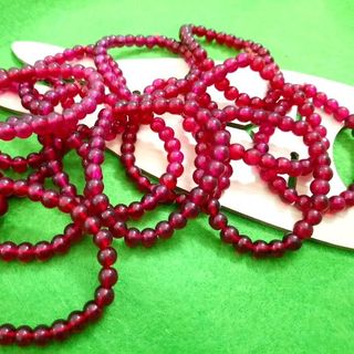chuỗi đeo tay phong thủy 6li màu đỏ