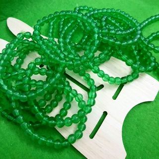 chuỗi đeo tay phong thủy 6li xanh lá
