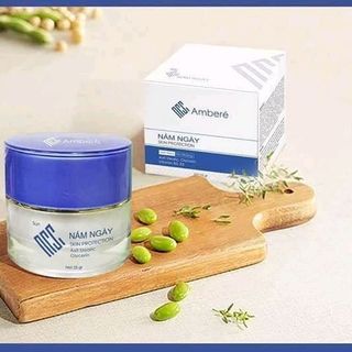 KEM DƯỠNG TRẮNG DA AMBERE