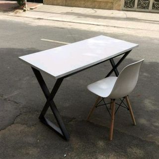 Bàn làm việc chân X