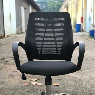 Ghế xoay văn phòng mới 100