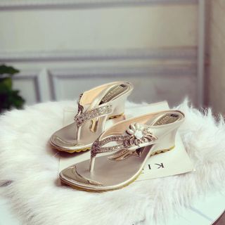 Dép xuồng nữ cách điệu phụ kiện cute
