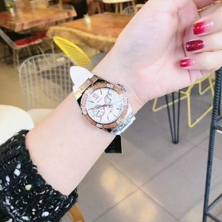 Đồng hồ nữ gueve