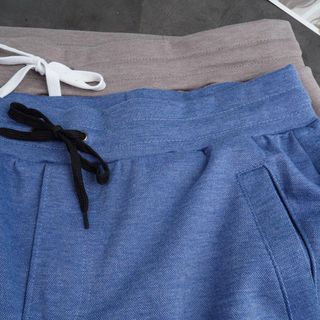 Quần Sooc Thể Thao Nam Chất Thun Co Giãn Siêu Tốt 4 Màu Năng Động