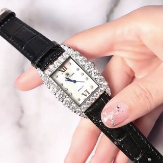 Đồng hồ nữ thời trang Royal Crown 6111 mặt chữ nhật cách điệu