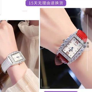 Đồng hồ nữ thời trang Royal Crown 6111 mặt chữ nhật cách điệu