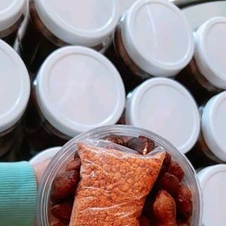 Me Lào chấm muối ớt