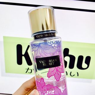 Xịt victoria chai tròn