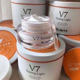 Kem dưỡng da v7 hộp thiếc