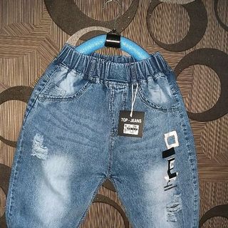 jeans bé trai