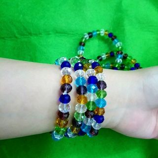 chuỗi đeo tay phong thủy pha lê hàng luôn có sẵn rất đẹp