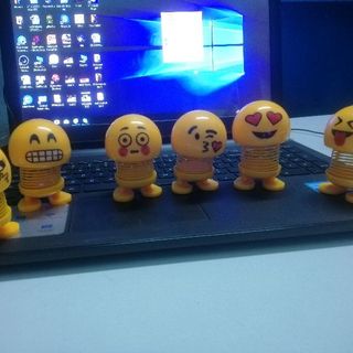 Emoji lò xo vui nhộn