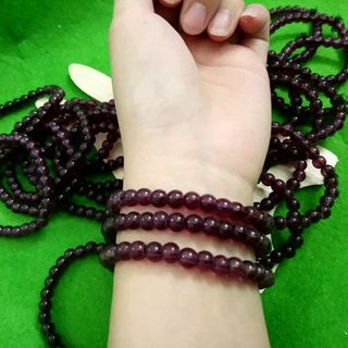 chuỗi đeo tay phong thủy 6li hàng luôn có sẵn nha