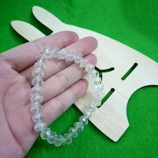 chuỗi đeo tay phong thủy pha lê hàng luôn có sẵn rất đẹp